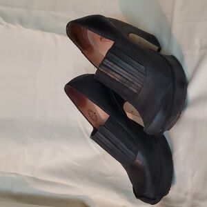 John Fluevog shoes. Excellent condition. Very comfortable.